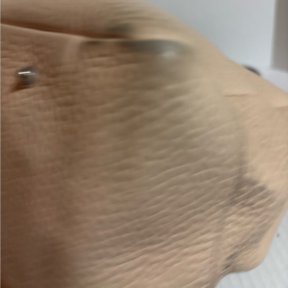 Dooney bourke Elegant Tan Leather Tote Bag - Picture 8 of 13